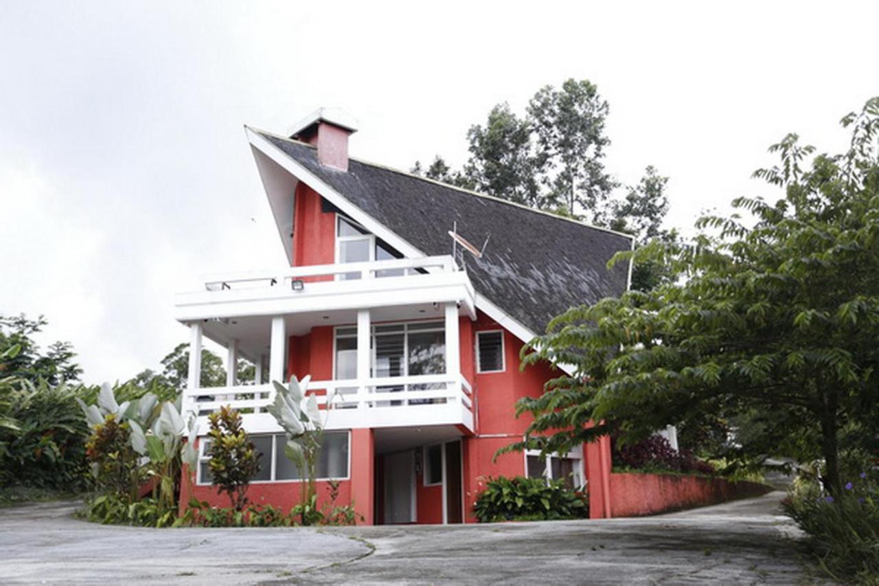 Villa Alam Indah By Anrha Bogor Exterior foto