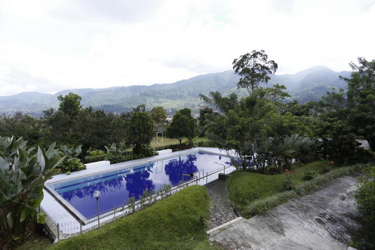 Villa Alam Indah By Anrha Bogor Exterior foto